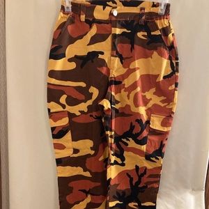 Zodlls Women’s Camo Cargo Pants Trousers Size Medium Lightweight